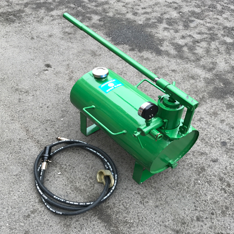手扶式雙輪壓路機(jī)其他相關(guān)液壓設(shè)備1