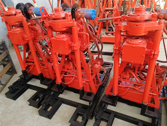 XY-100液壓地質(zhì)勘探鉆機實物圖1