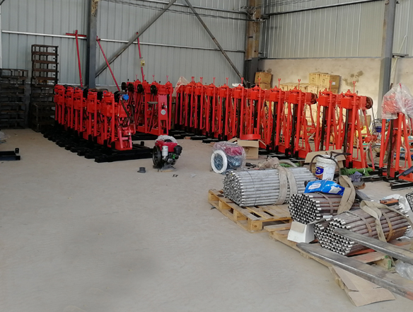 XY-100液壓地質(zhì)勘探鉆機實物圖2